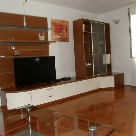 Spacious In City Center شقة