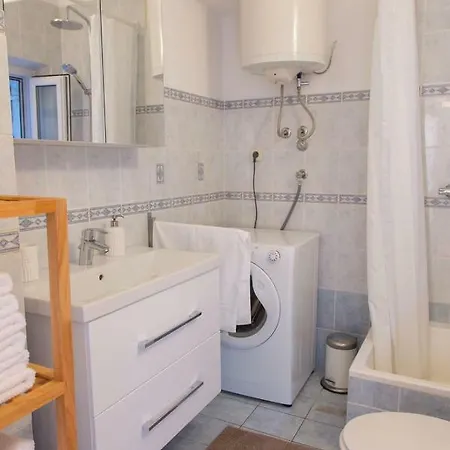 شقة Spacious In City Center سبليت
