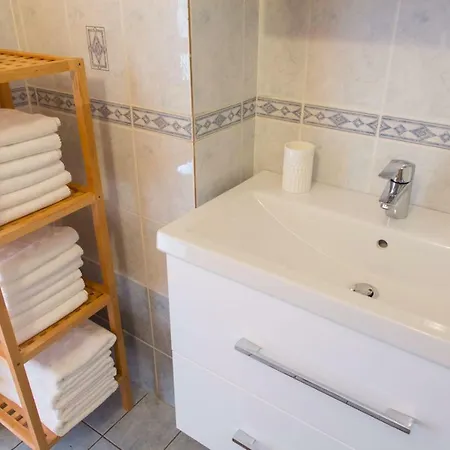 Spacious In City Center * سبليت